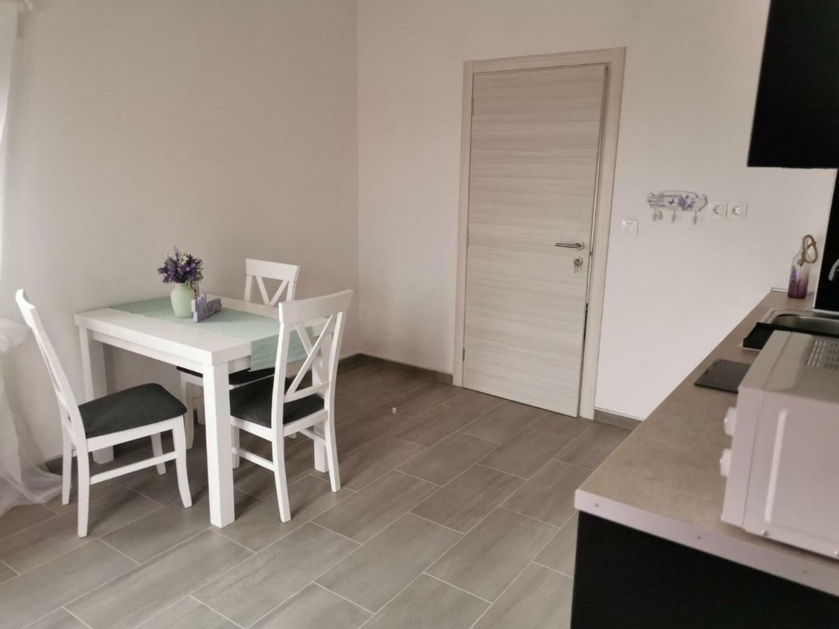 Vila Zdenka Novi Vinodolski Bagian luar foto