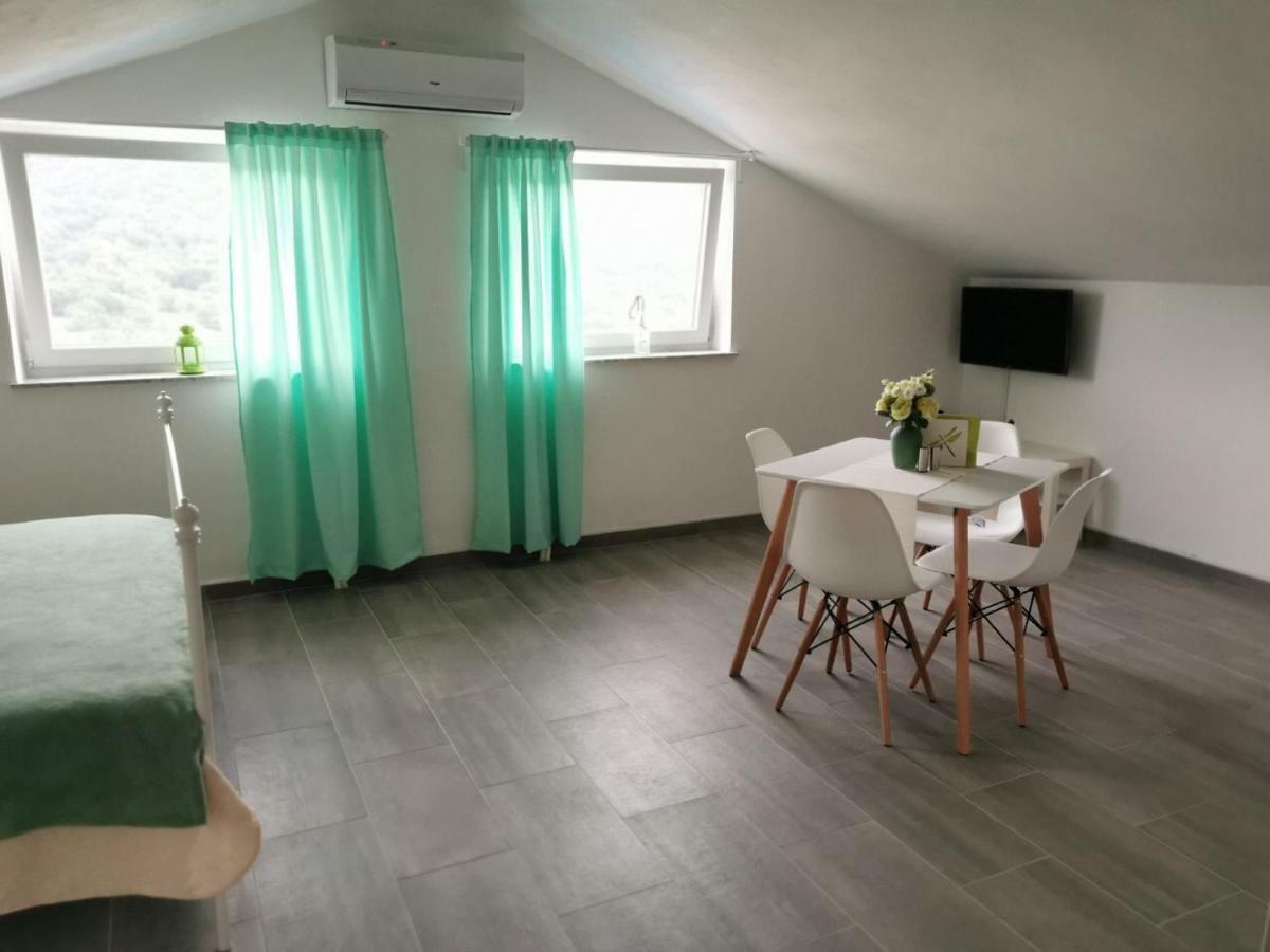 Vila Zdenka Novi Vinodolski Bagian luar foto